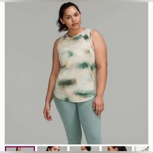 Lululemon camo spray sculpt tanktop
